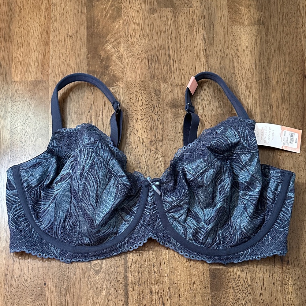 Cacique Women's Navy Lace Underwire Bra - Blue. Size 42DDD. NWT